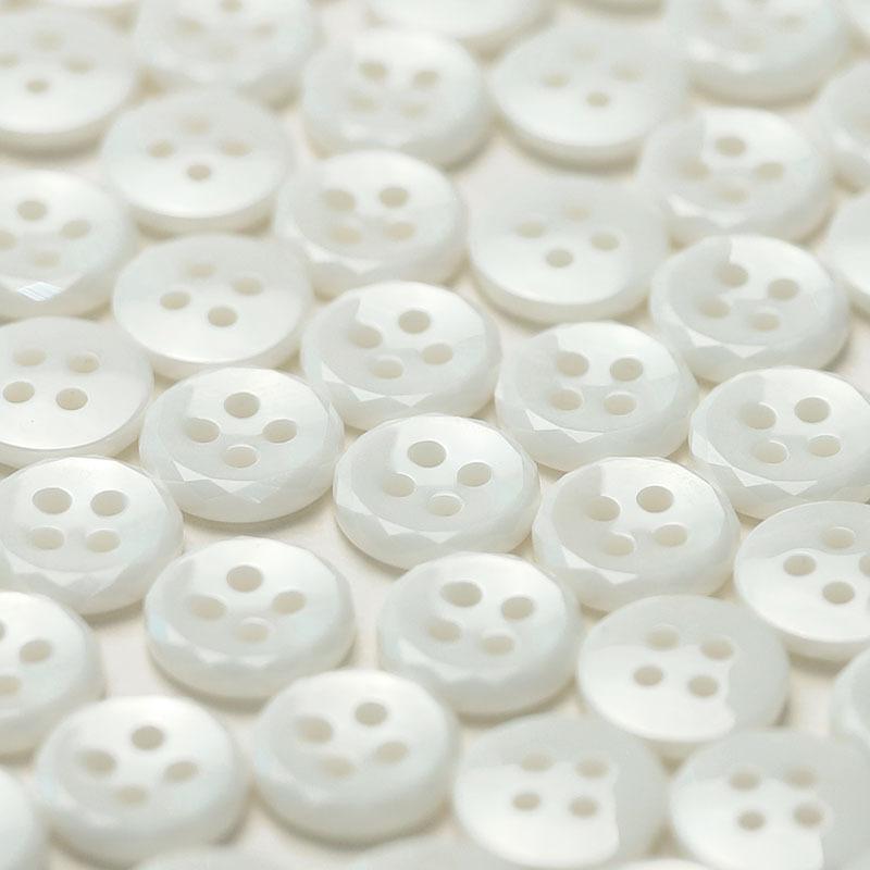 

Ceramic Craft Four-Eye Button Rhombus Face Black And White Button Light Luxury Elegant Cardigan Shirt Clothing Button 2 #[ceramic four-eye multilateral white] 11mm