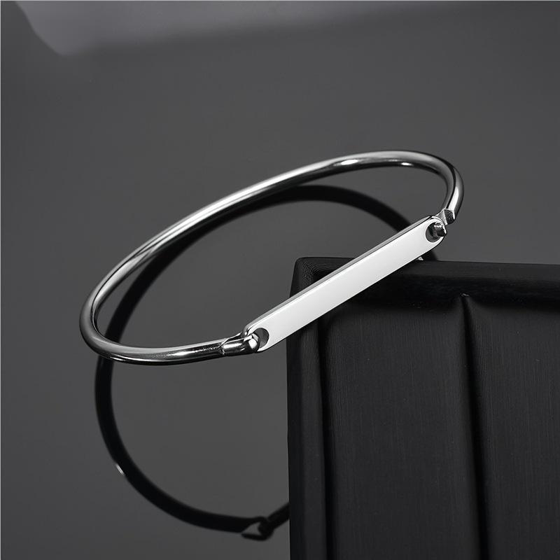 SQSimple and versatile stainless steel women's bracelet a long, smooth, personalized DIY bracelet with private engraving holiday