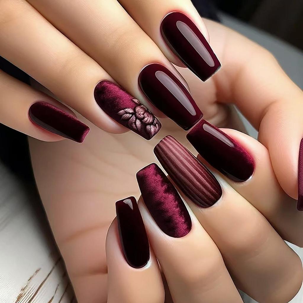 Dark Red Ombre Flower Stripe Press-On Nails - 24 Pcs, Cool and Versatile European & American Style, Skin-Brightening Design.