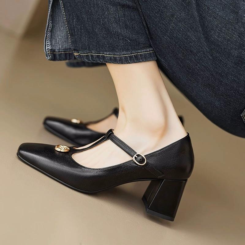 Fashion Solid Color Simple Lady Mary Jane Low-cut Shoes Spring and Summer French Camellia Metal Decoration Retro Square High Heels.