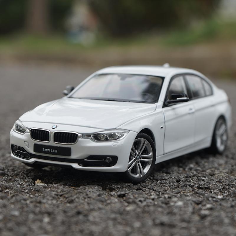 WELLY 1/24 BMW 335i Alloy Miniature Car Model Diecast Metal Scale Model Car Diecast Metal Static Collection Children Toy Car