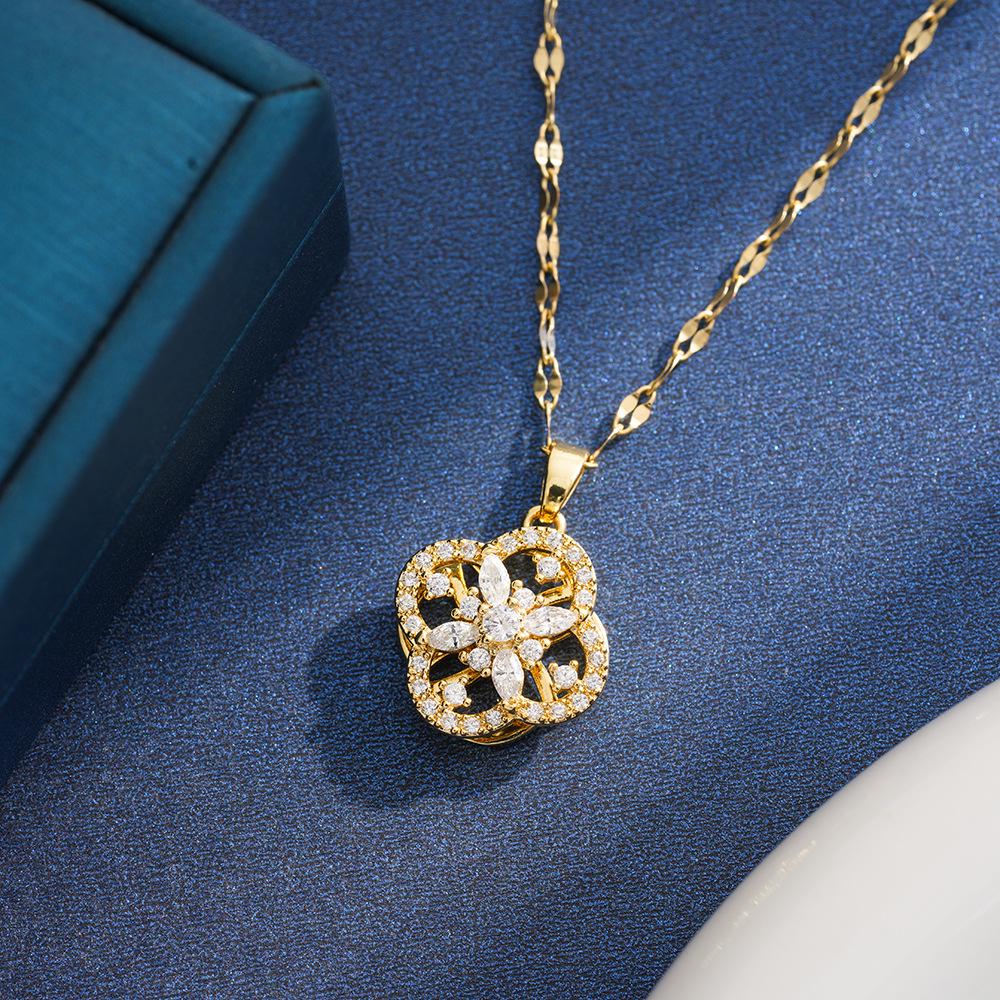 Copper Micro-Inlaid Zircon Clover Pendant Necklace - Rotatable, Light Luxury, Full Diamond Elegance