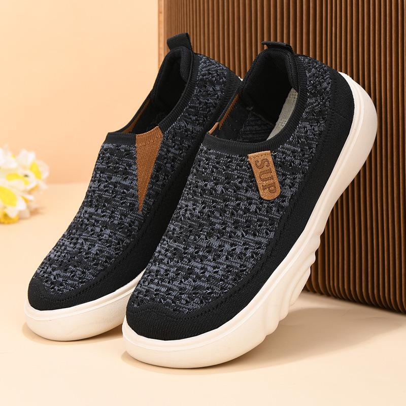 Women s Comfortable Non-Slip Soft Sole Casual Shoes SpringAutumn Style 41 1655₽