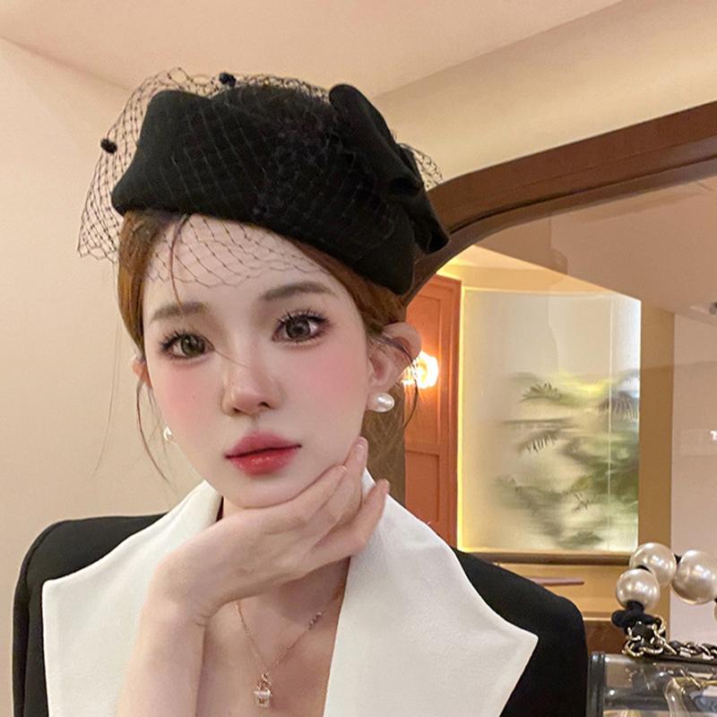 

Black Stewardess Hat French Temperament Mesh Lace Woolen Hat British Berets For Women as the picture