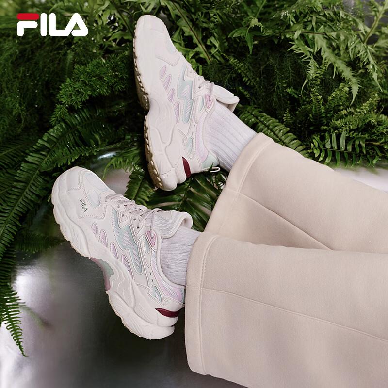 Fila Women's Fern Thick-Soled Dad Sneakers