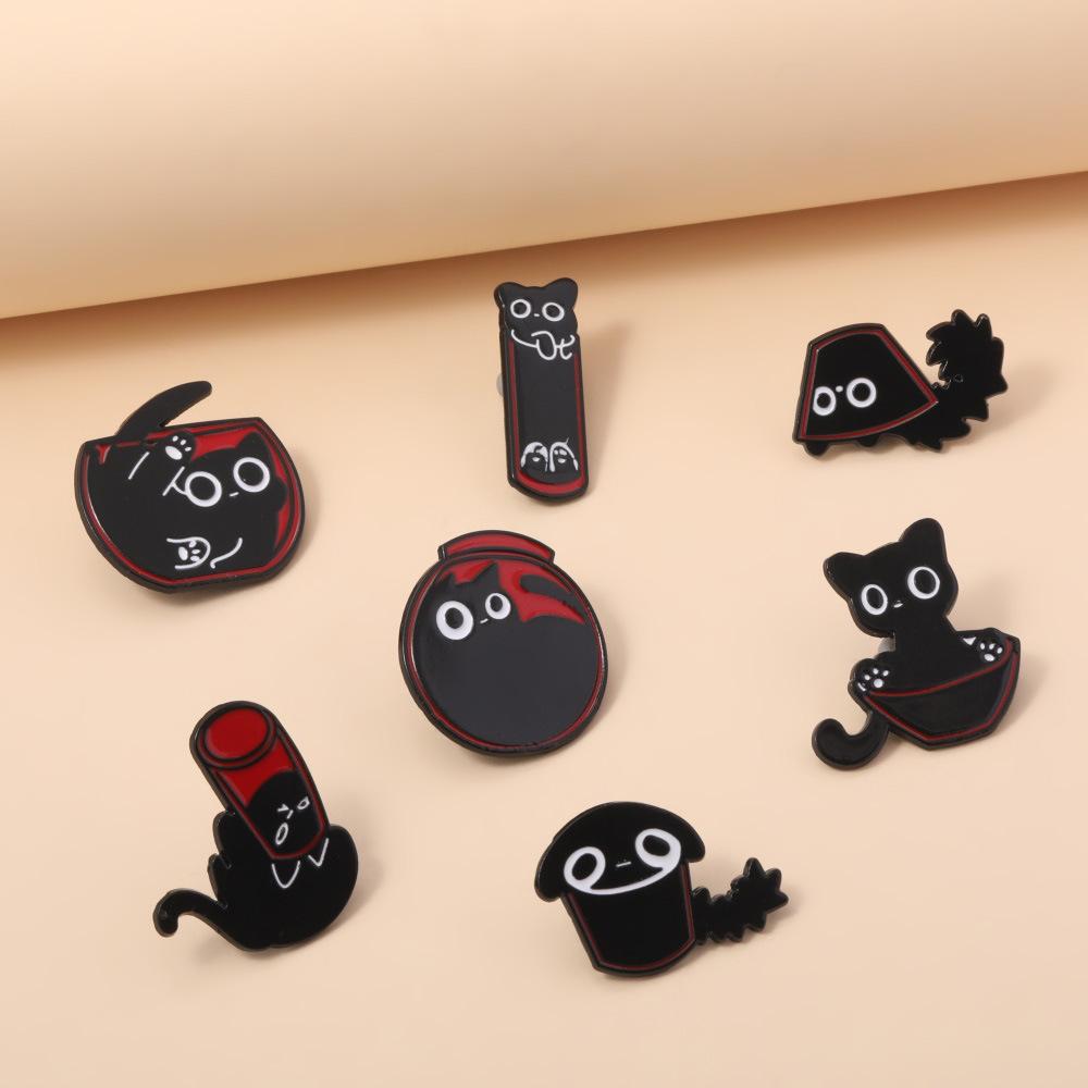 Cute Liquid Cat Brooch, Cartoon Cute Little Black Cat Alloy 7-Piece Set, Drip Badge.