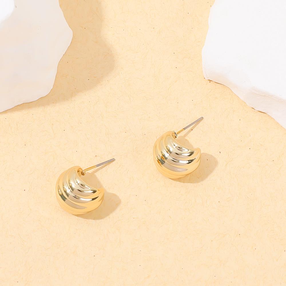 Accessories European and American Simple Creative Personalized Fashion Stud Earrings Alloy Light Luxury High-end Ear Bone Clip Set