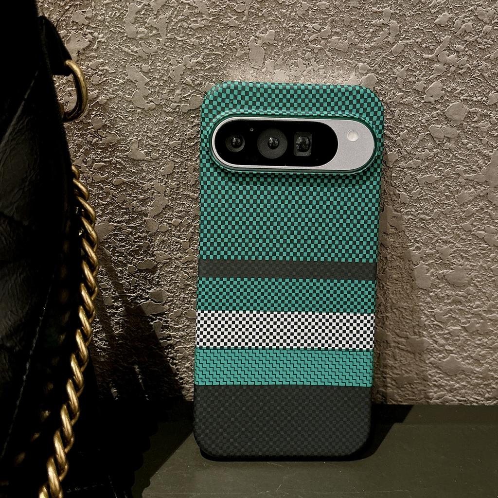 Luxury Slim Carbon Fibre Texture Magnetic Charging Case For Google Pixel 11 10 9 Pro XL 9A 8 7 Pro Half-pack Protect Phone Cover