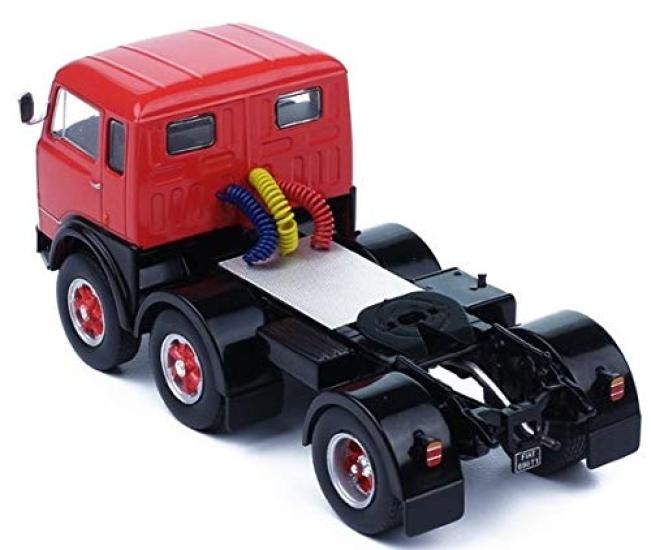ixo Fiat 690 T1 1961 Red/Black