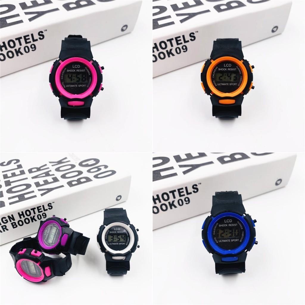 Montre électronique pour enfants de haute qualité avec un design circulaire coloré adaptée aux garçons et aux filles