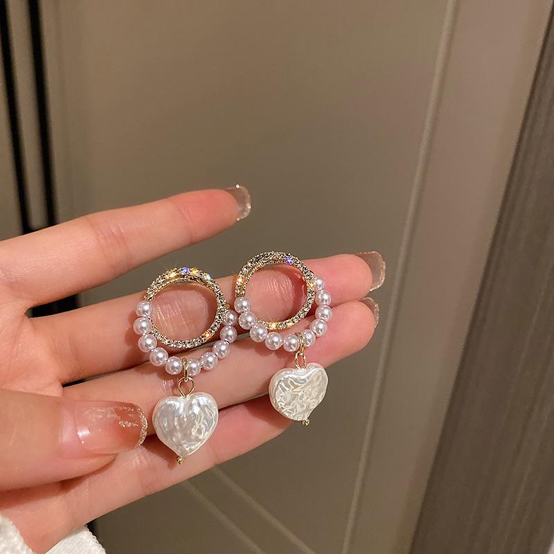 Korean Luxury Mermaid Pearl Earrings: Elegant, High-End, and Versatile Statement Ear Buckles