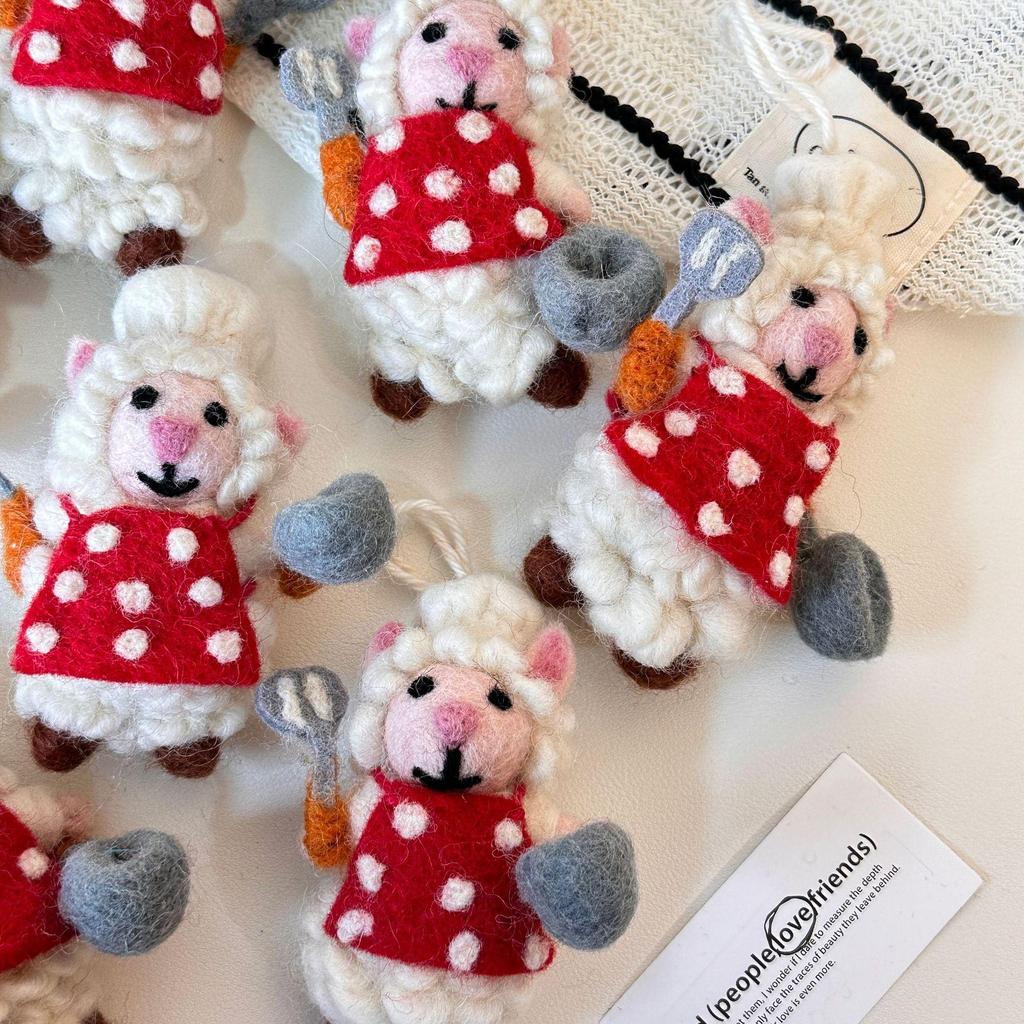 Cute Baa Baa Wool Felt Pendant Keychain - Trendy Women's Backpack Ornament