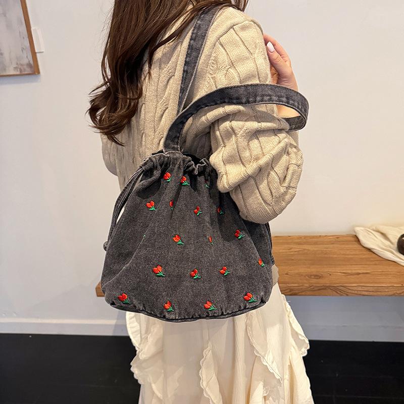 Denim bag bag girl cute cherry crossbody bag Korean version floral casual shoulder bag vintage denim tote bag