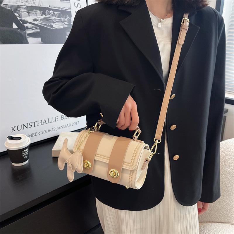 This Year's Popular Small Bags for Women's 2025 Spring New Trendy Ins High-end Sense Versatile Fashion Shoulder Bag Messenger Bag
