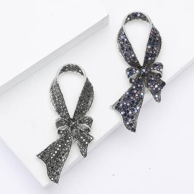 Broche Noeud Populaire de Luxe en Alliage et Strass Exquise Polyvalente pour Vêtements de Femmes Corsage Ornement Épingle