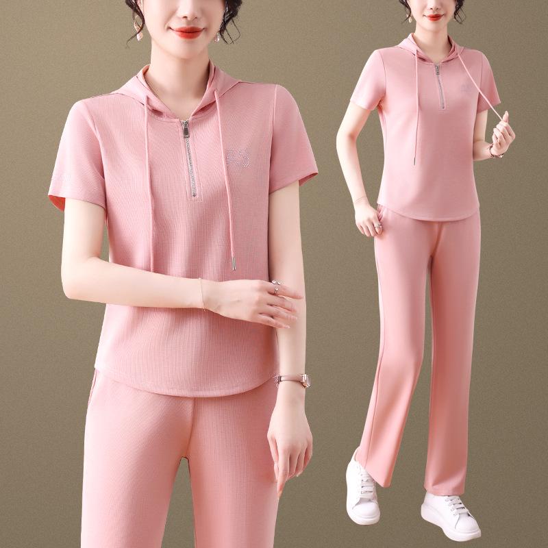 2026 Spring Casual Women's Half-Zip Hooded Sports Suit with Rhinestones - Two-Piece Set for Middle-Aged Moms