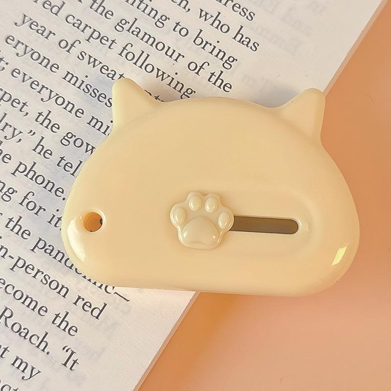 1 Piece Mini Cartoon Utility Knife Beige Coffee Color Bear Cat Paw Rabbit Box Cutter for Student Potable Scrapbook Paper Cutter