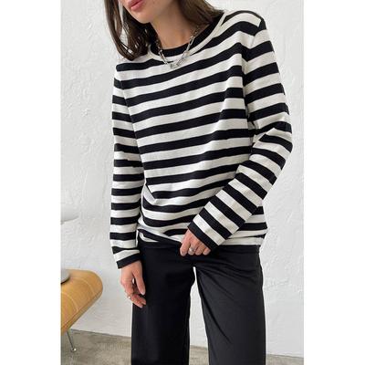 Pull à col ras du cou à rayures vintage pour femme