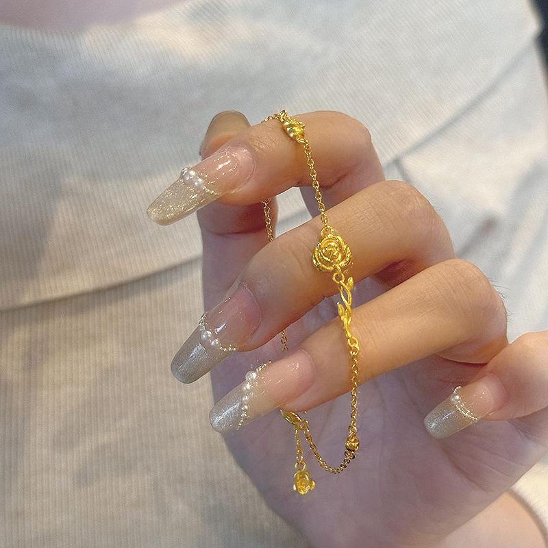 High-end and Simple Texture Bangles Exquisite Chain Small Rose Flower Charm Bracelet for Women Light Luxury Jewelry