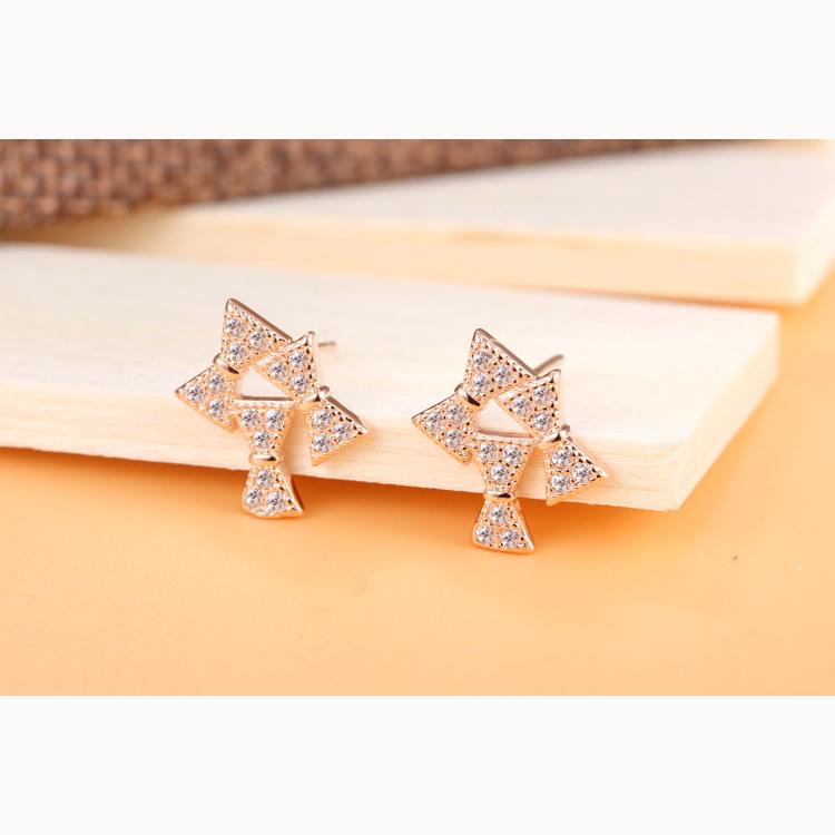 

Ленточный подарок для девушки, модные сверкающие классические серьги-гвоздики из циркония для женщин, ослепительные женские элегантные аксессуары, вневременные ювелирные изделия розового золота