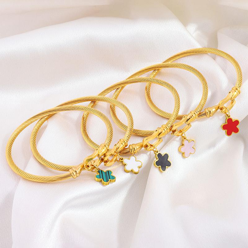 Steel Wire Light Luxury Five-flower Pendant Women's Fashion Niche High-end Bracelet