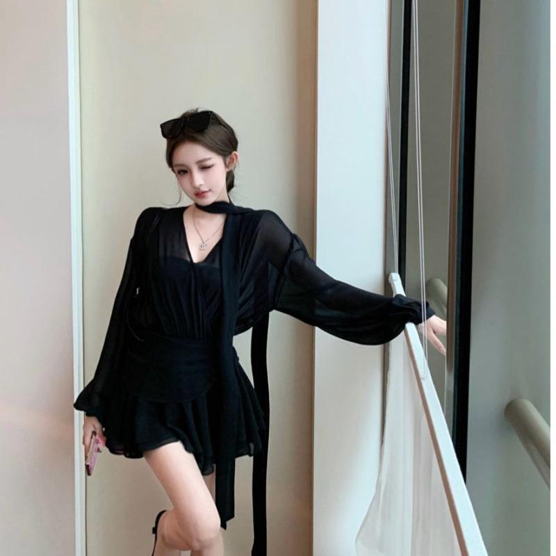 Black perspective long-sleeved chiffon dress women's early autumn design sense mesh short skirt v-neck temperament waist a-word skirt