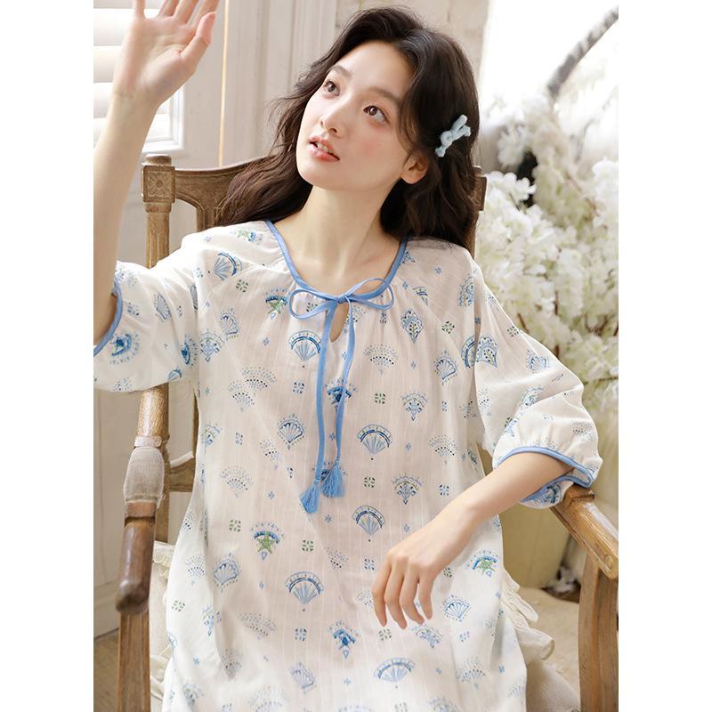 Summer new pajamas women's cotton cotton yarn five-quarter sleeves sweet and cute little floral loungewear can be worn outside the nightdress