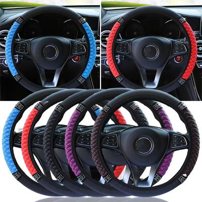 Sommer-Winter-Auto-Lenkradbezüge 37-38cm Lenkräder PU-Leder Bestickte eingelegte Strasssteine Elastische Lenkradabdeckung