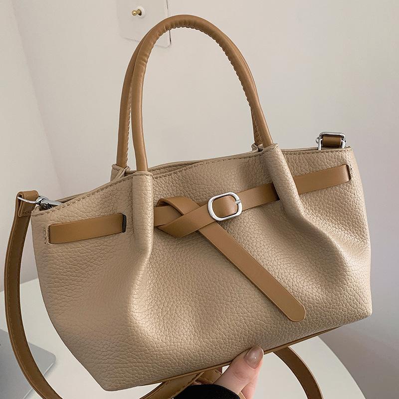 Cool Small Bag, Fashionable Crossbody Bag, Exquisite Handbag with A Bucket Shape, Small Tote Bag