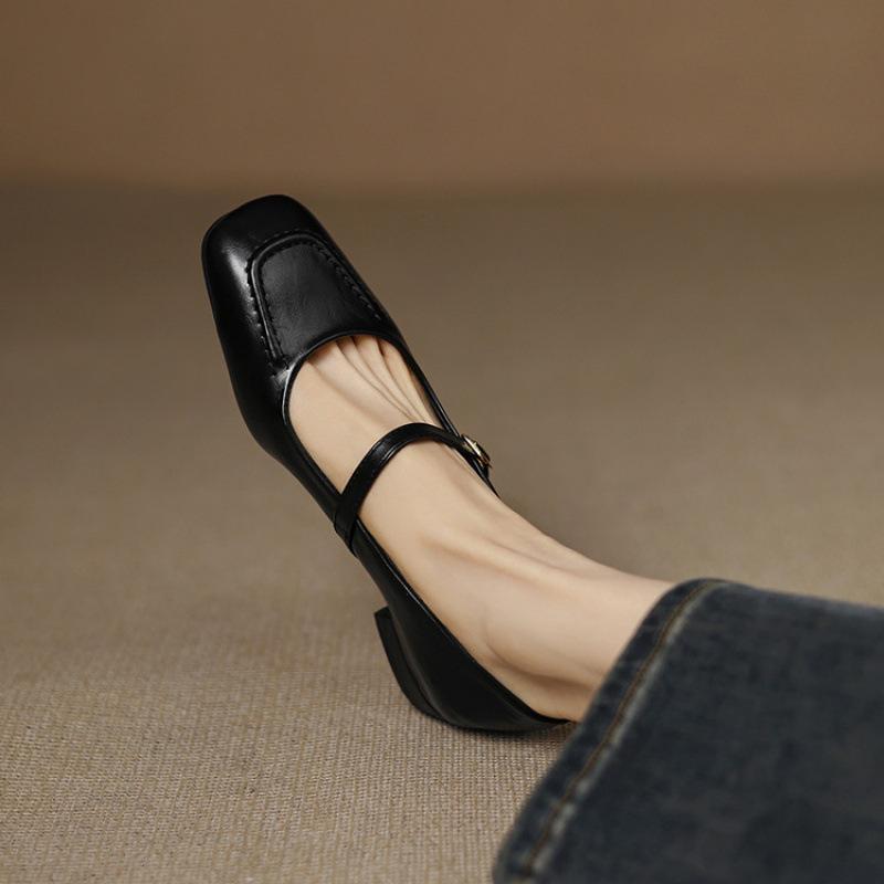 

Summer women s square head small leather shoes, foot cover rubber soft sole casual large and small size women s shoes, new low-heeled flat-soled sing 43 (customized non-return and exchange) чёрный