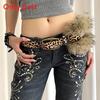 Ceinture en Cuir PU Style Western pour Femmes avec Ornements à Rivets et Design Large Vintage pour un Style Décontracté