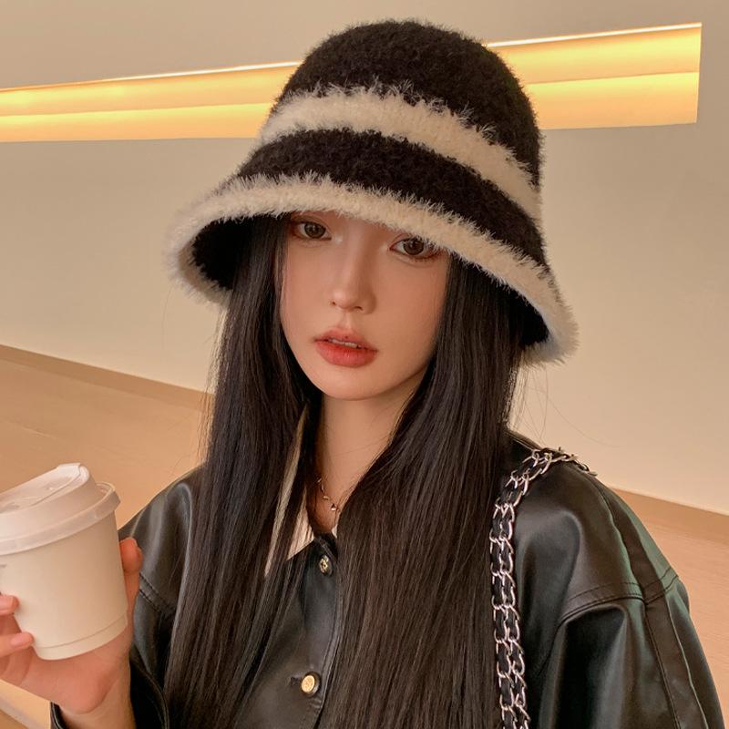 Hat women's autumn and winter new lamb plush bucket hat color matching versatile bucket hat warm and cold knitted basin hat tide