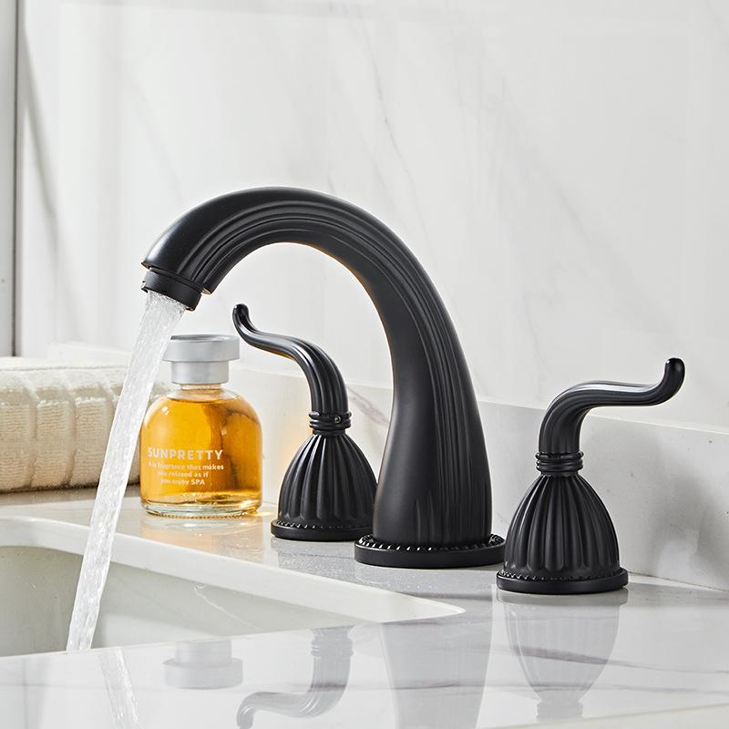 Antique Brass Basin Faucets Classic Bathroom Sink Faucet Double Cross Handle 3 Holes Bathbasin Counter Gold Mixers Taps Black