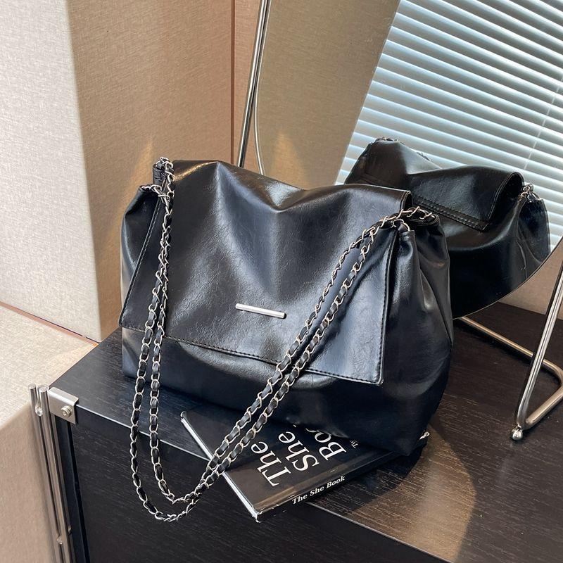 Large-capacity Bag Women's 2025 New Niche Versatile High-quality Texture Shoulder Commuter Chain Messenger Bag Tote Bag