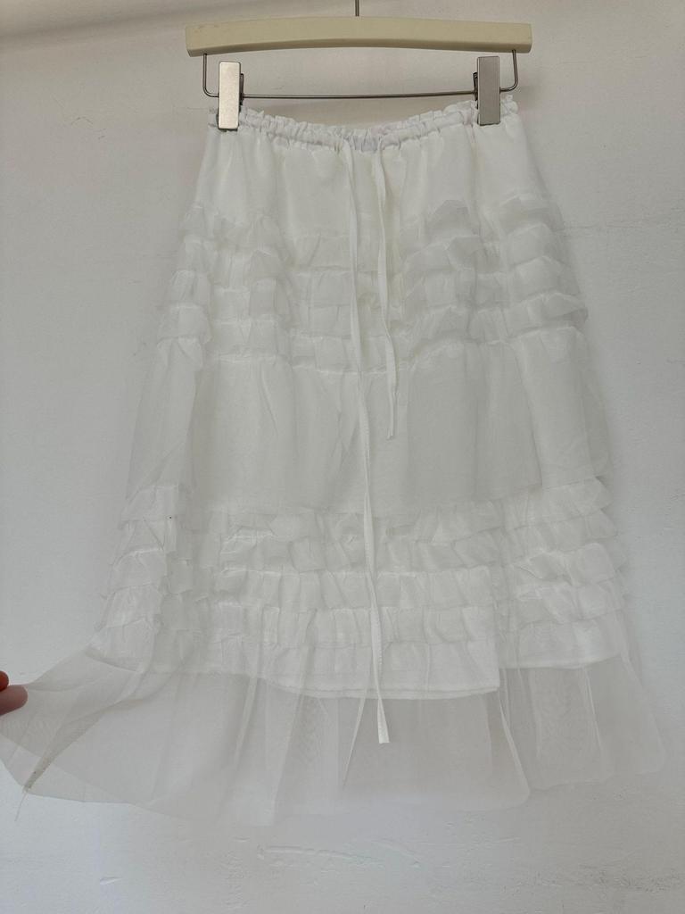 Fluffy European Layered A-line Midi Skirt: Fashionable & Versatile for Commuting