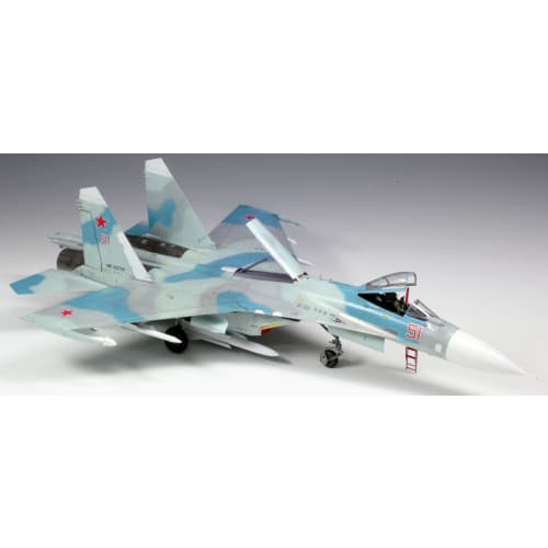 PLATZ 1/72 Scale Su-27SM Flanker B Plastic Model AE-2