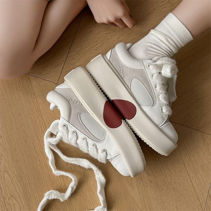Niche Design Love Board Shoes Men's and Women's Thick Soles Increase Height Casual Couple Bread Shoes