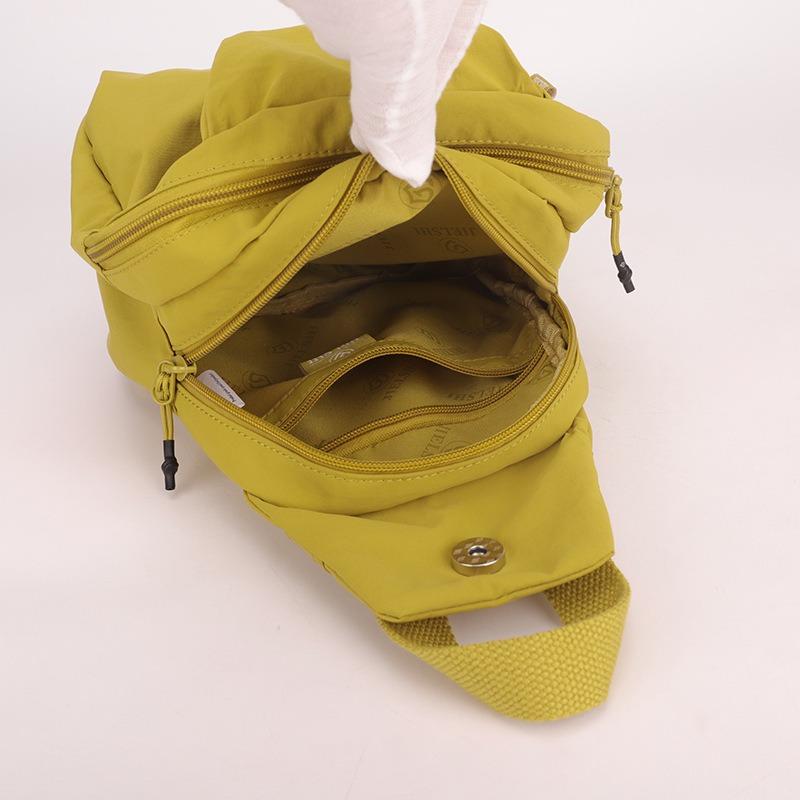 Fashion Casual Backpack Women's New Multifunctional Breast Bag Women's Nylon Waterproof Lightweight Travel Small Backpack