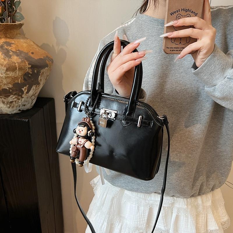 Tote bag women's large capacity 2025 new spring and summer casual messenger bag versatile fashion high sense portable commuter bag