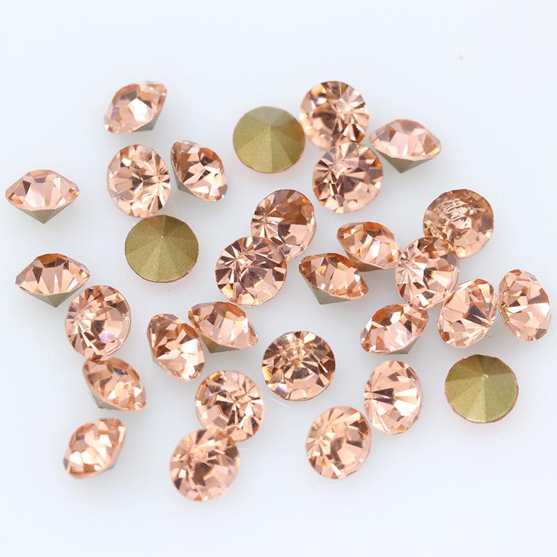 Large Round Colored Pointed Back Glass Rhinestones for DIY Phone Cases and Nail Art.