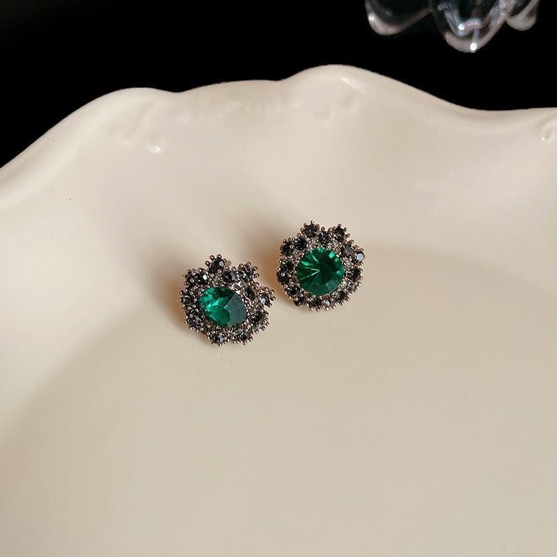 Turquoise Blue Diamond Flower Stud Earrings Necklace Light Luxury Niche Clavicle Chain Premium Jewelry Set