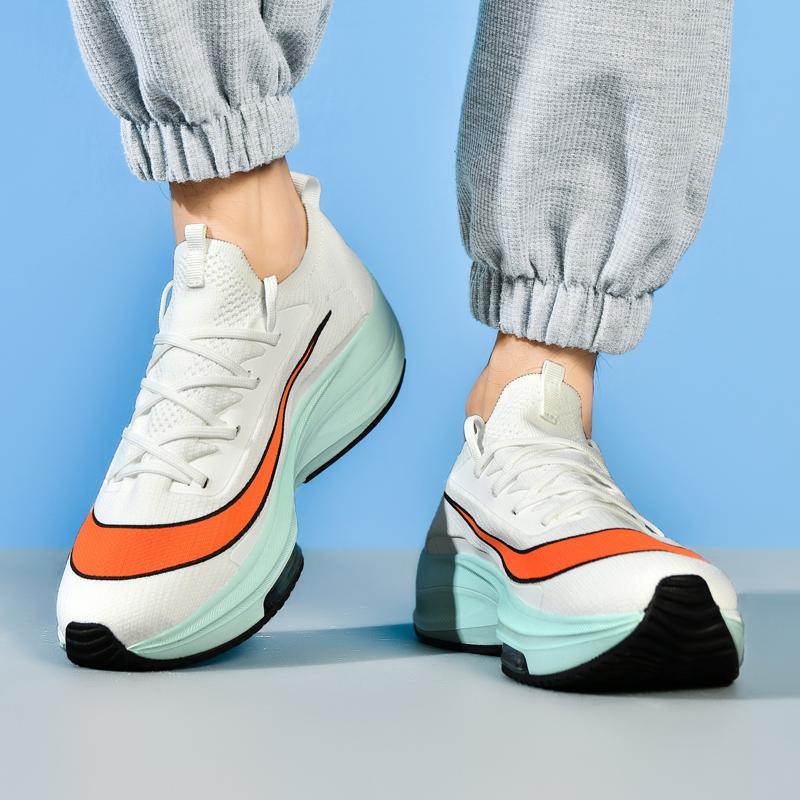 Zapatos deportivos transpirables y huecos de tendencia de moda, cómodos y resistentes al desgaste, zapatos para correr para parejas, zapatos deportivos ligeros