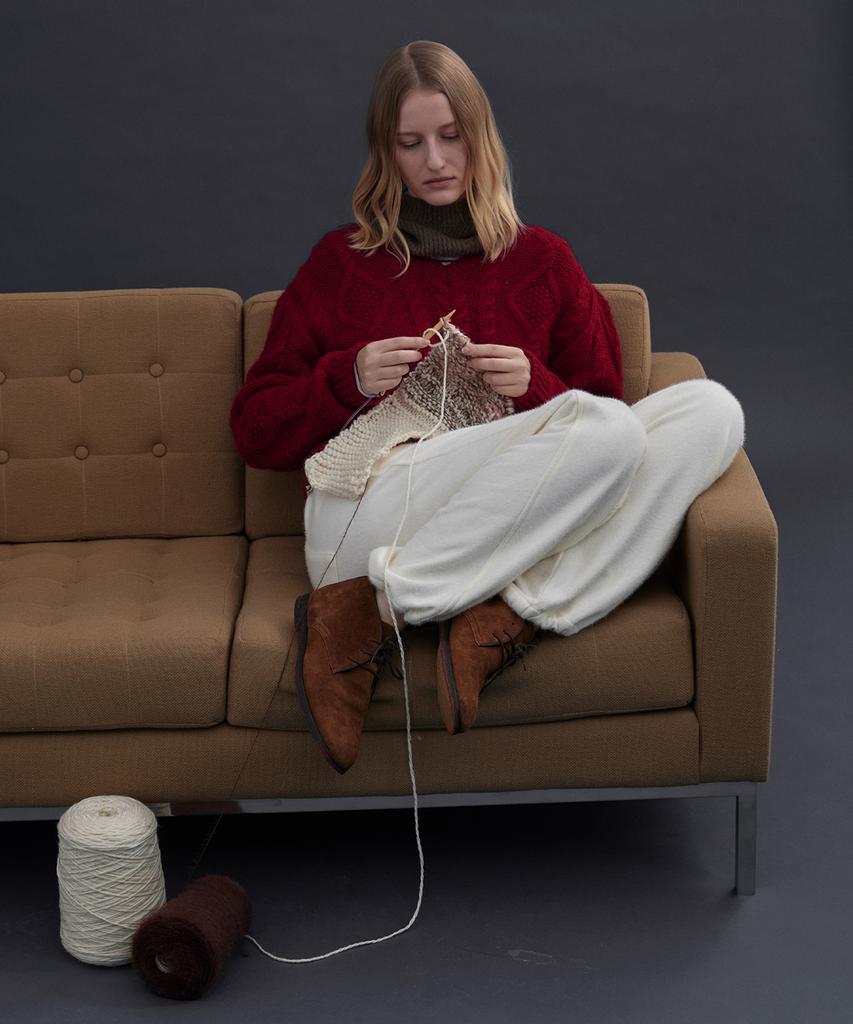 MOAT Ordinary Cable Knit (Scarlet Red)
