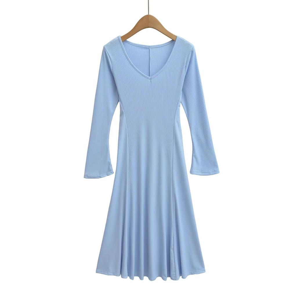 Women's French Retro V-neck Bell Sleeve Knit Dress, Autumn/Winter Slim Fit