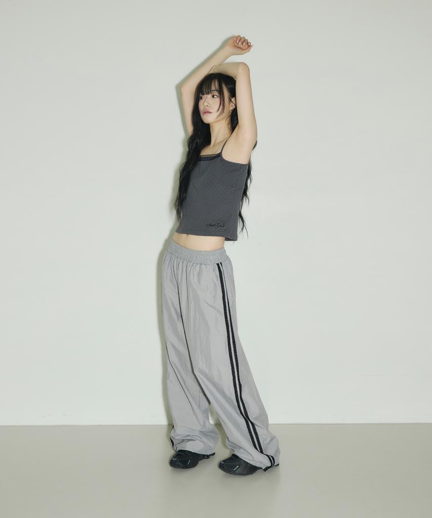 Seulliggeullou Dot Lace Sleeveless [Charcoal]