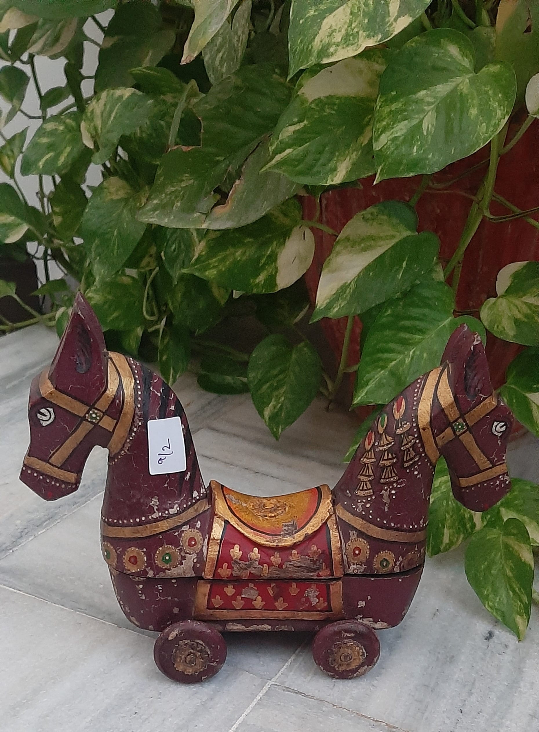 

Hand Painted Wooden Horse Spice Box: Indian Masala Box, Home Decor 16” X 8” X 24” (l x w x h) разноцветный