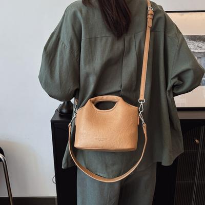Spring New Portable Bucket Bag Bag Women's Fashion Casual Personality Shoulder Bag Versatile Trendy Messenger Bag