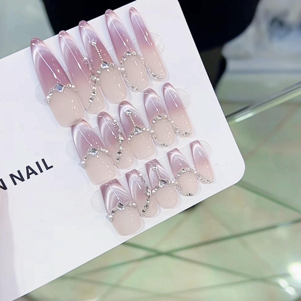 Pure Handmade Phototherapy Nail Art Purple Youmeng Wear Nail Finished Cat Eye Nail Art Patch Showing Whiteness and Temperament