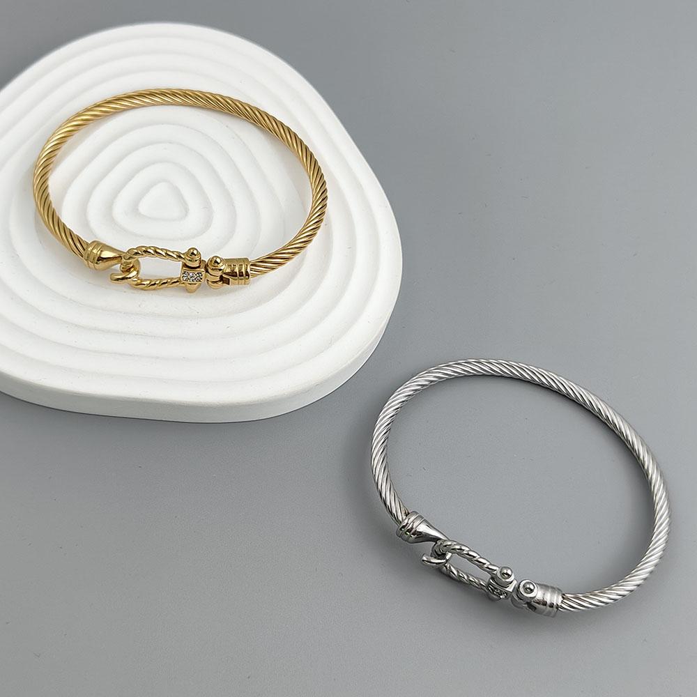 New Steel Wire Button Pattern Horseshoe Gold-plated Stainless Steel Bracelet 18K, High Quality Waterproof Couple Bracelet, Wife