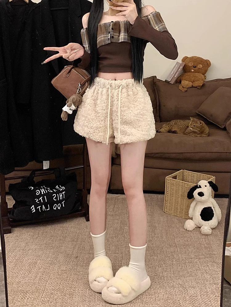 

Абрикосовые женские зимние шорты А-силуэта с высокой талией из овечьей шерсти L